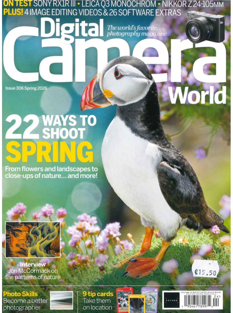Digital Camera World1{IMAGE}